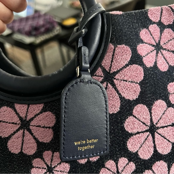 NWOT Kate Spade On Purpose Half Circle Tote - Picture 3 of 3